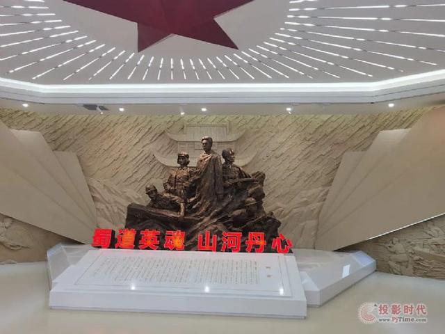 包含峥嵘岁月艰辛征程再登巅峰的词条